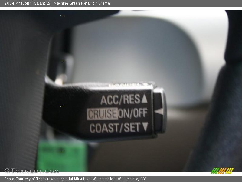 Machine Green Metallic / Creme 2004 Mitsubishi Galant ES