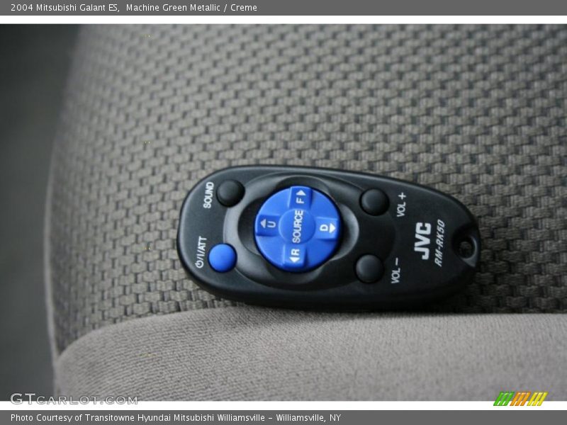 Machine Green Metallic / Creme 2004 Mitsubishi Galant ES