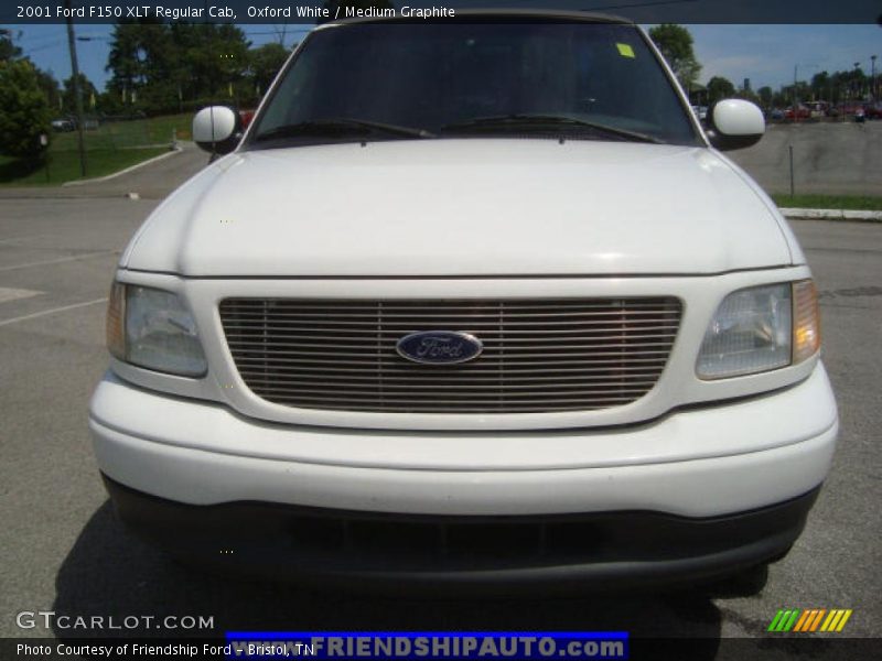 Oxford White / Medium Graphite 2001 Ford F150 XLT Regular Cab