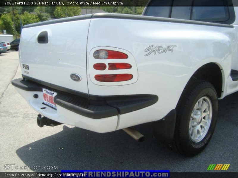 Oxford White / Medium Graphite 2001 Ford F150 XLT Regular Cab