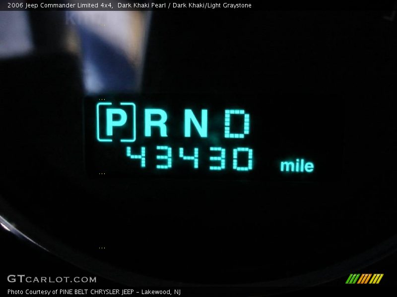 Dark Khaki Pearl / Dark Khaki/Light Graystone 2006 Jeep Commander Limited 4x4