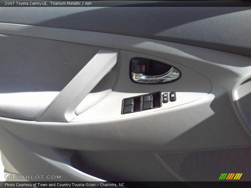 Titanium Metallic / Ash 2007 Toyota Camry LE