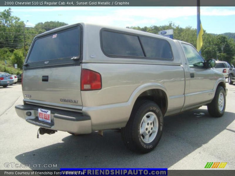 Sunset Gold Metallic / Graphite 2000 Chevrolet S10 LS Regular Cab 4x4