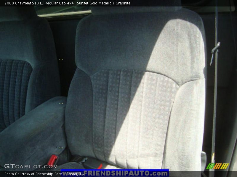 Sunset Gold Metallic / Graphite 2000 Chevrolet S10 LS Regular Cab 4x4
