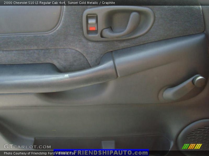 Sunset Gold Metallic / Graphite 2000 Chevrolet S10 LS Regular Cab 4x4