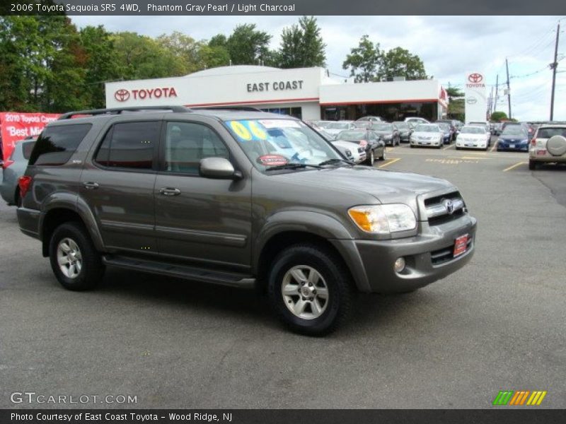 Phantom Gray Pearl / Light Charcoal 2006 Toyota Sequoia SR5 4WD