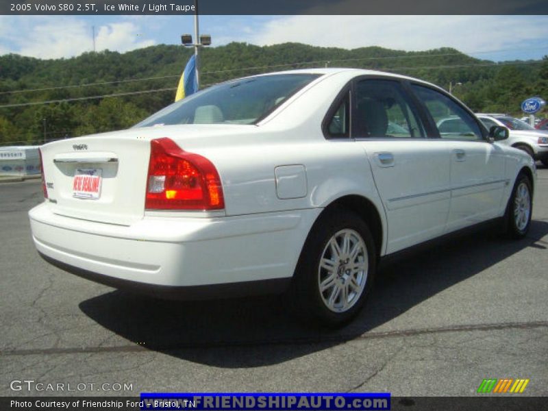 Ice White / Light Taupe 2005 Volvo S80 2.5T