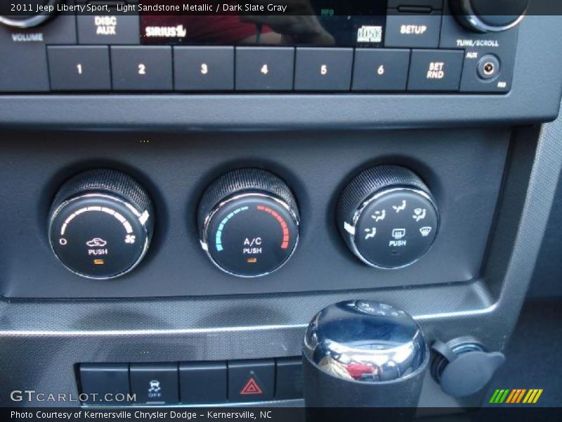 Light Sandstone Metallic / Dark Slate Gray 2011 Jeep Liberty Sport
