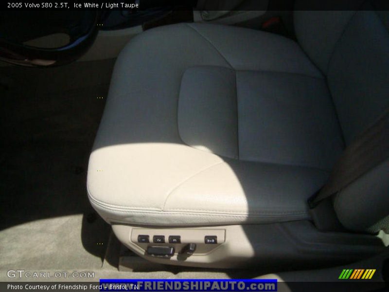 Ice White / Light Taupe 2005 Volvo S80 2.5T