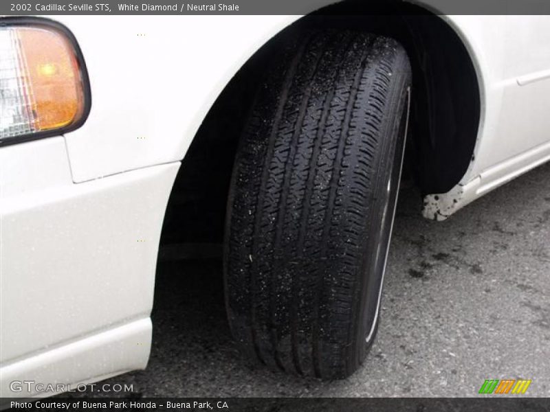 White Diamond / Neutral Shale 2002 Cadillac Seville STS