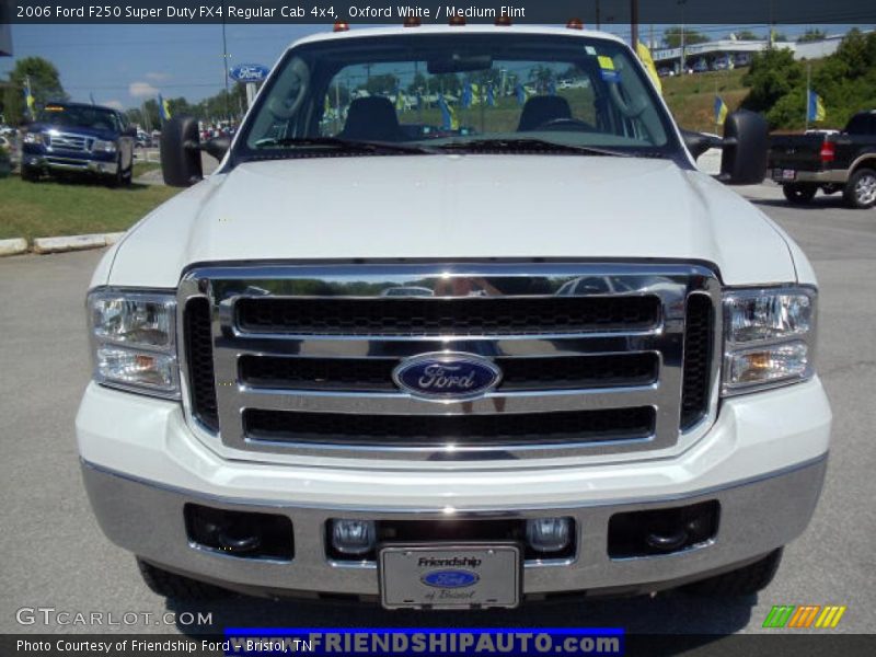 Oxford White / Medium Flint 2006 Ford F250 Super Duty FX4 Regular Cab 4x4
