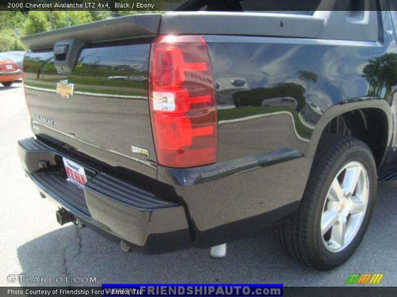 Black / Ebony 2008 Chevrolet Avalanche LTZ 4x4