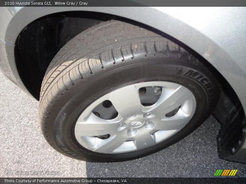 Willow Gray / Gray 2010 Hyundai Sonata GLS