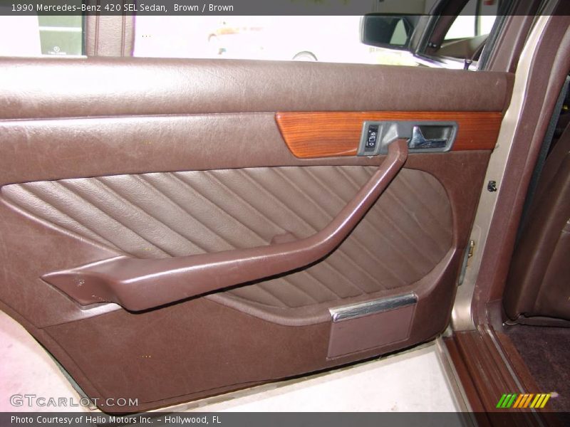 Brown / Brown 1990 Mercedes-Benz 420 SEL Sedan