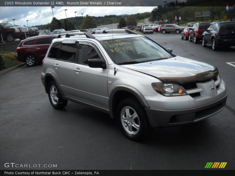 Munich Silver Metallic / Charcoal 2003 Mitsubishi Outlander LS 4WD