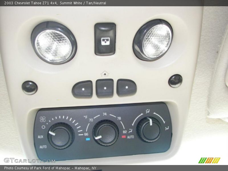 Summit White / Tan/Neutral 2003 Chevrolet Tahoe Z71 4x4