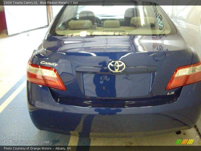 Blue Ribbon Metallic / Ash 2009 Toyota Camry LE