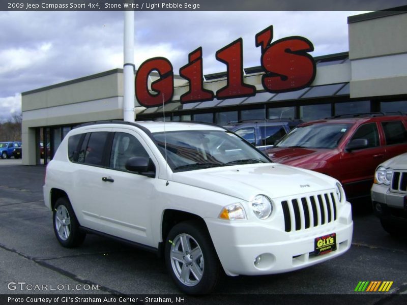 Stone White / Light Pebble Beige 2009 Jeep Compass Sport 4x4