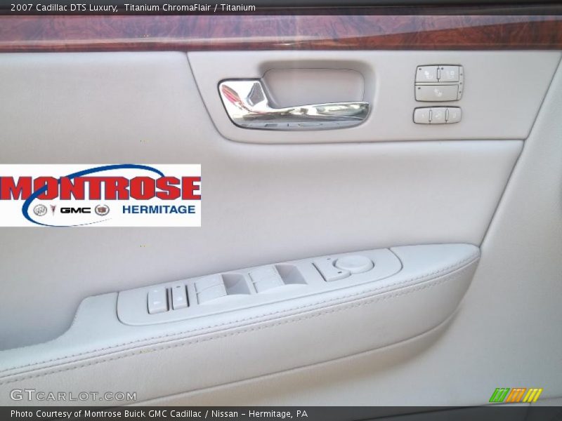 Titanium ChromaFlair / Titanium 2007 Cadillac DTS Luxury