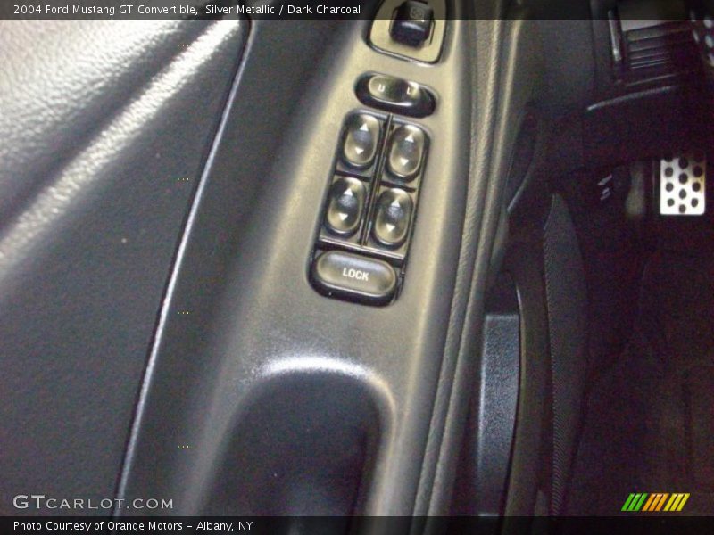 Silver Metallic / Dark Charcoal 2004 Ford Mustang GT Convertible