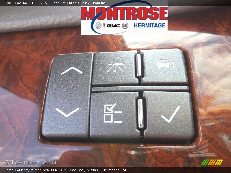 Titanium ChromaFlair / Titanium 2007 Cadillac DTS Luxury