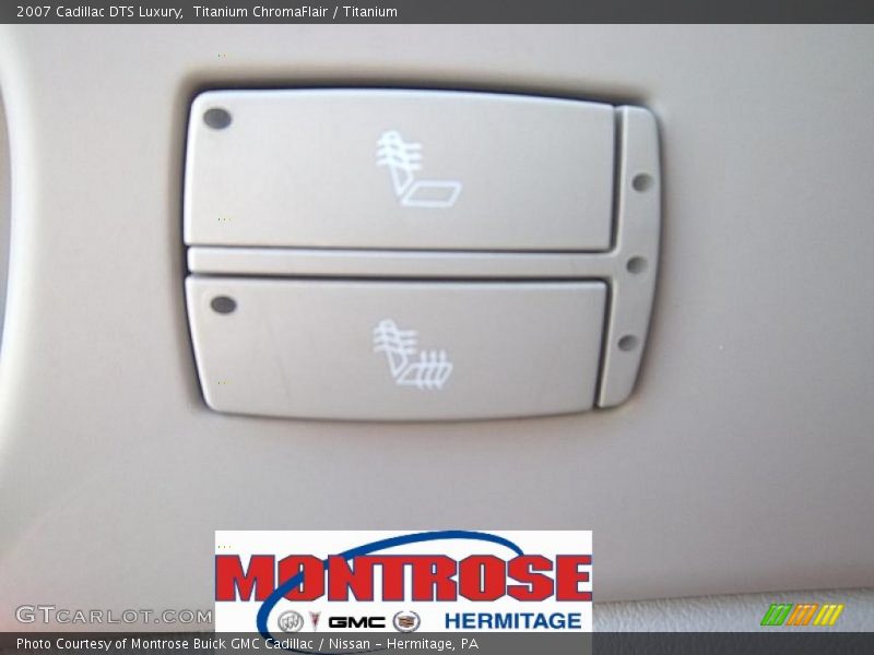 Titanium ChromaFlair / Titanium 2007 Cadillac DTS Luxury
