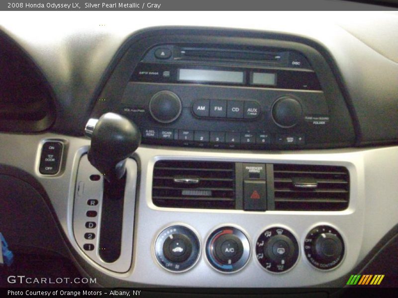 Silver Pearl Metallic / Gray 2008 Honda Odyssey LX