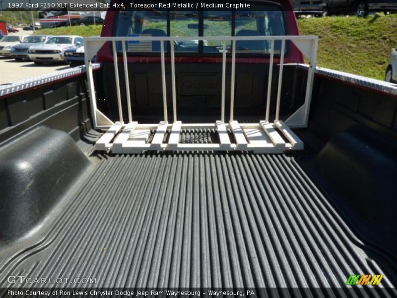 Toreador Red Metallic / Medium Graphite 1997 Ford F250 XLT Extended Cab 4x4