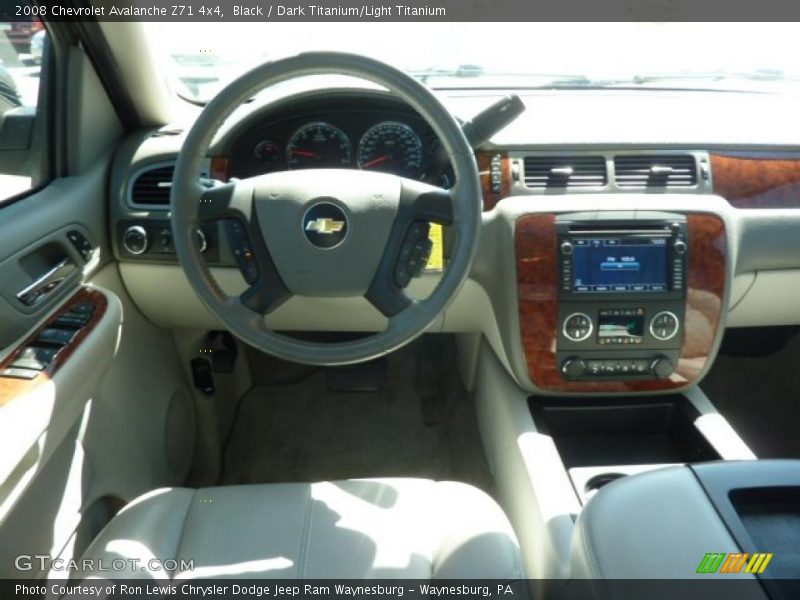 Black / Dark Titanium/Light Titanium 2008 Chevrolet Avalanche Z71 4x4