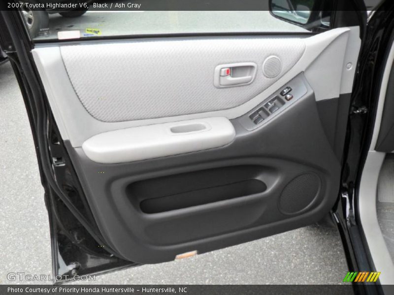 Black / Ash Gray 2007 Toyota Highlander V6