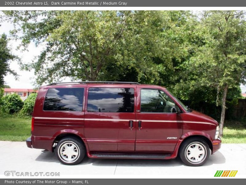 Dark Carmine Red Metallic / Medium Gray 2002 Chevrolet Astro LS