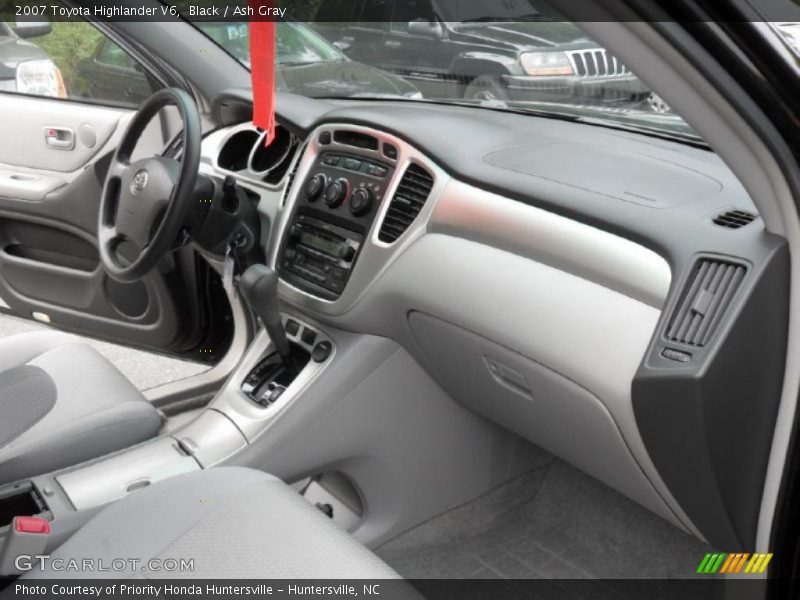 Black / Ash Gray 2007 Toyota Highlander V6