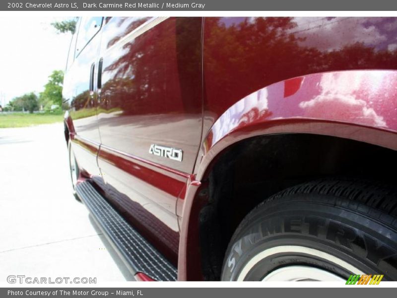 Dark Carmine Red Metallic / Medium Gray 2002 Chevrolet Astro LS