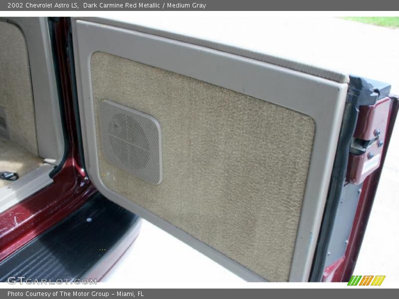 Dark Carmine Red Metallic / Medium Gray 2002 Chevrolet Astro LS