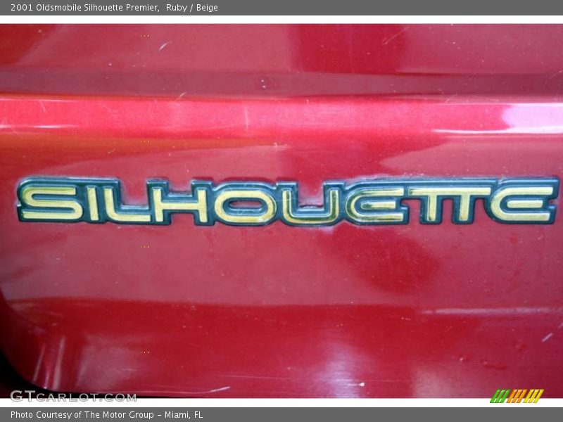 Ruby / Beige 2001 Oldsmobile Silhouette Premier