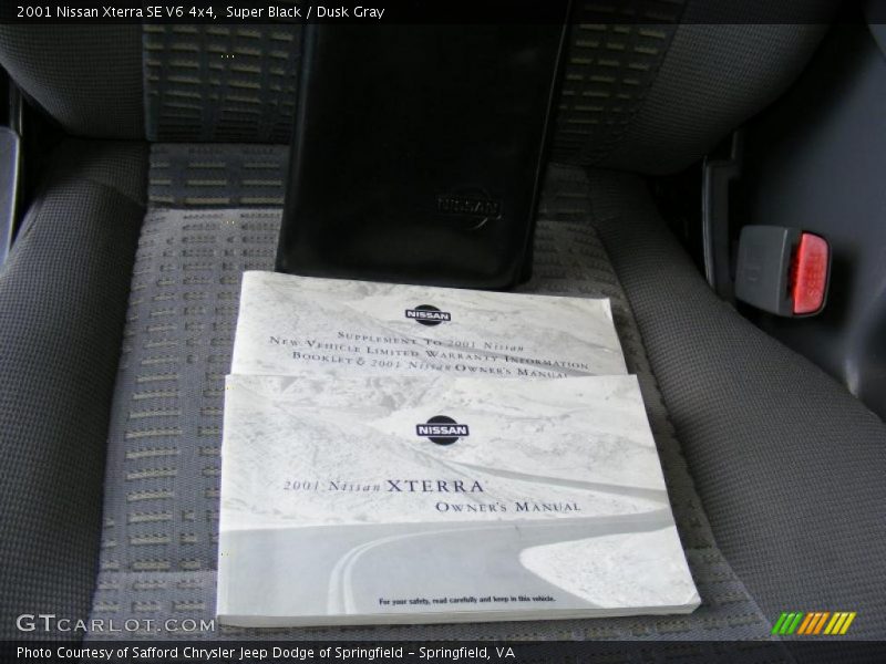 Super Black / Dusk Gray 2001 Nissan Xterra SE V6 4x4