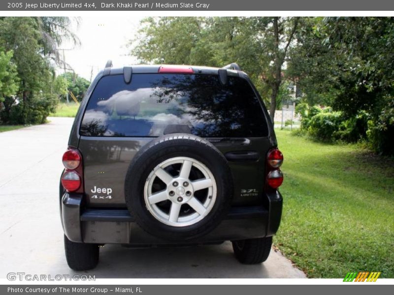 Dark Khaki Pearl / Medium Slate Gray 2005 Jeep Liberty Limited 4x4