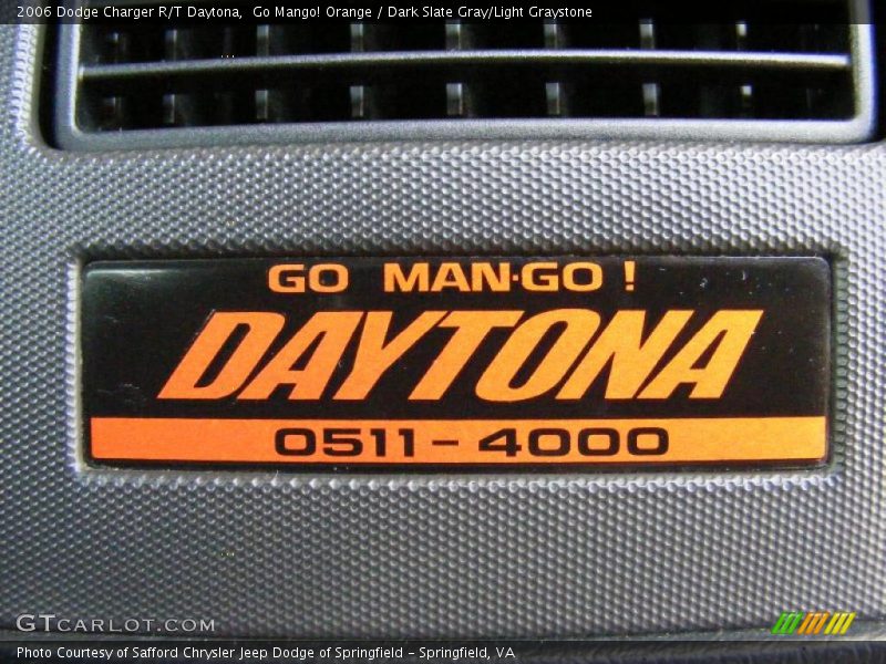 Go Mango! Orange / Dark Slate Gray/Light Graystone 2006 Dodge Charger R/T Daytona