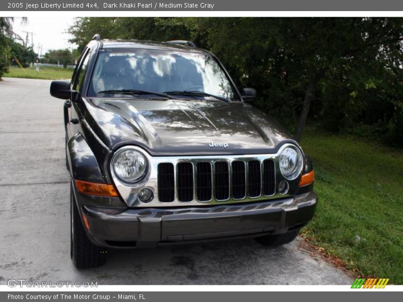Dark Khaki Pearl / Medium Slate Gray 2005 Jeep Liberty Limited 4x4
