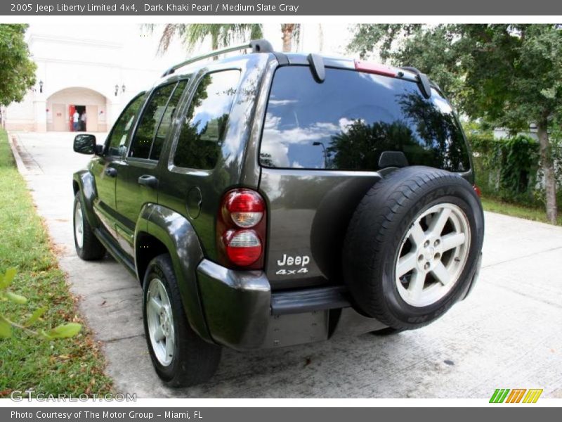 Dark Khaki Pearl / Medium Slate Gray 2005 Jeep Liberty Limited 4x4