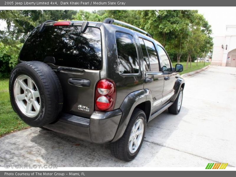 Dark Khaki Pearl / Medium Slate Gray 2005 Jeep Liberty Limited 4x4