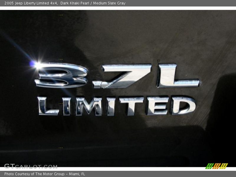 Dark Khaki Pearl / Medium Slate Gray 2005 Jeep Liberty Limited 4x4