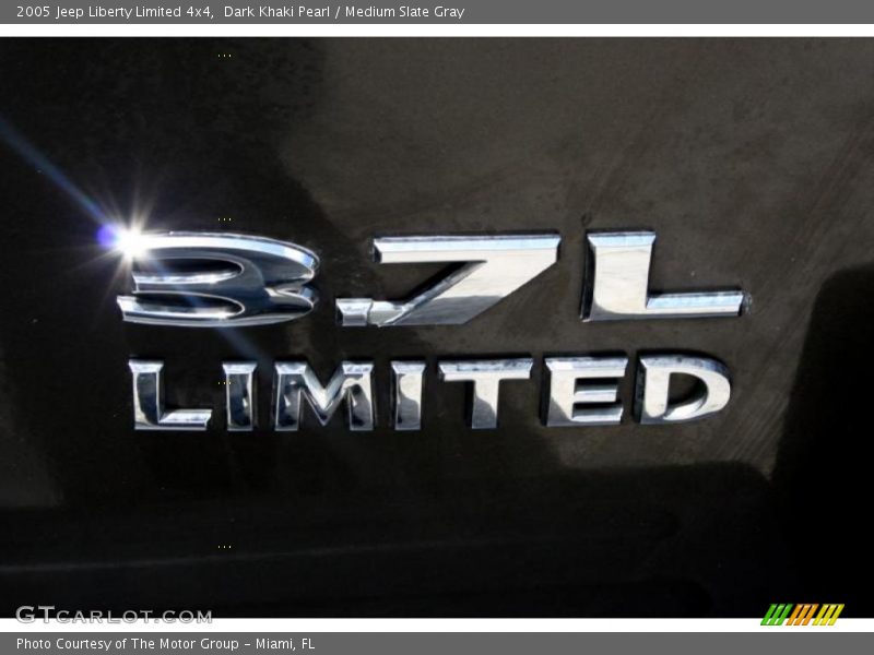 Dark Khaki Pearl / Medium Slate Gray 2005 Jeep Liberty Limited 4x4