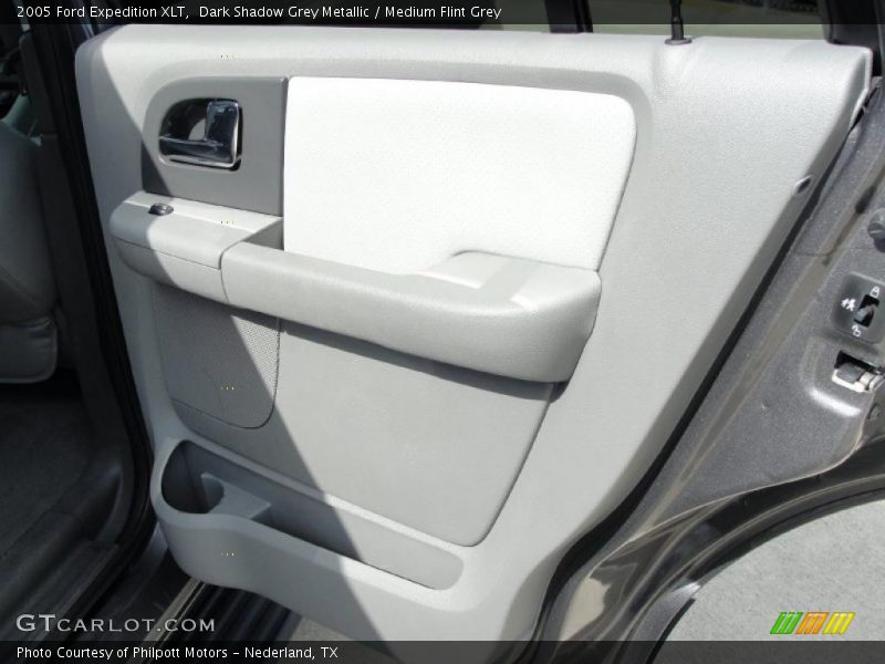 Dark Shadow Grey Metallic / Medium Flint Grey 2005 Ford Expedition XLT