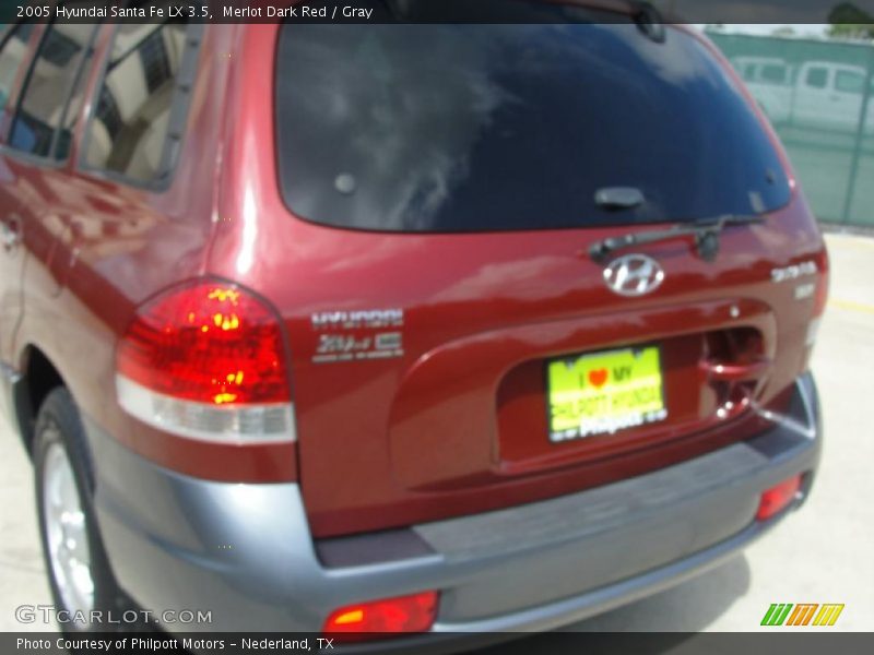 Merlot Dark Red / Gray 2005 Hyundai Santa Fe LX 3.5