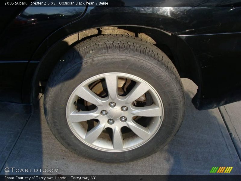 Obsidian Black Pearl / Beige 2005 Subaru Forester 2.5 XS
