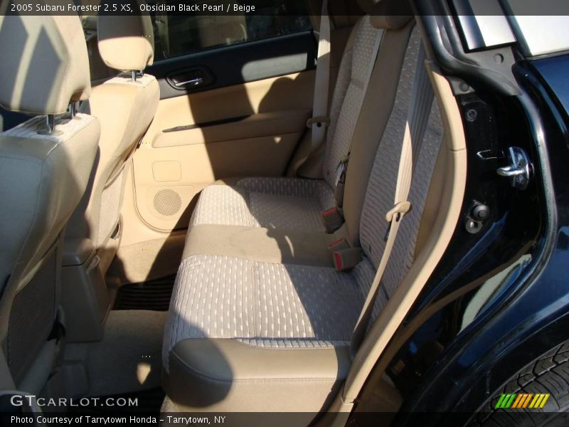 Obsidian Black Pearl / Beige 2005 Subaru Forester 2.5 XS