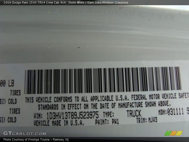 Stone White / Dark Slate/Medium Graystone 2009 Dodge Ram 1500 TRX4 Crew Cab 4x4