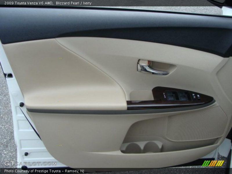 Blizzard Pearl / Ivory 2009 Toyota Venza V6 AWD