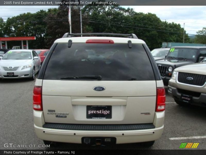 Ivory Parchment Tri Coat / Midnight Grey 2005 Ford Explorer Limited 4x4
